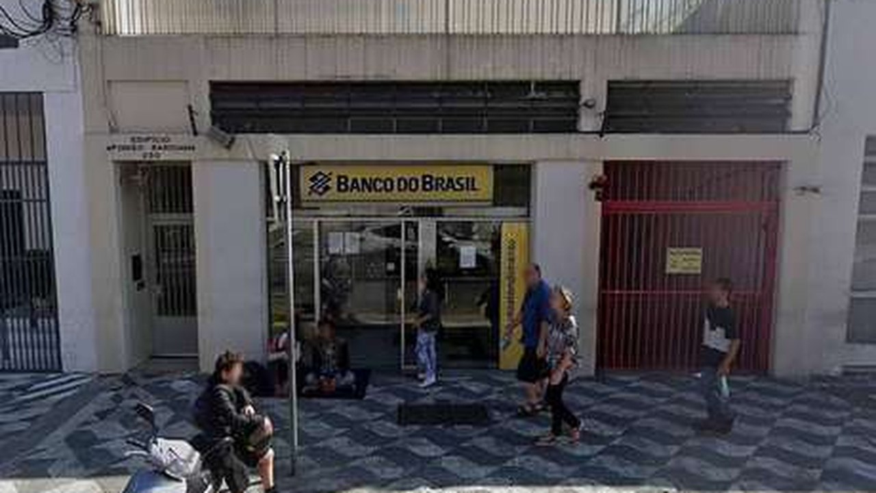 SP: após tentativa de roubo a banco, criminosos fazem reféns em ótica na Lapa