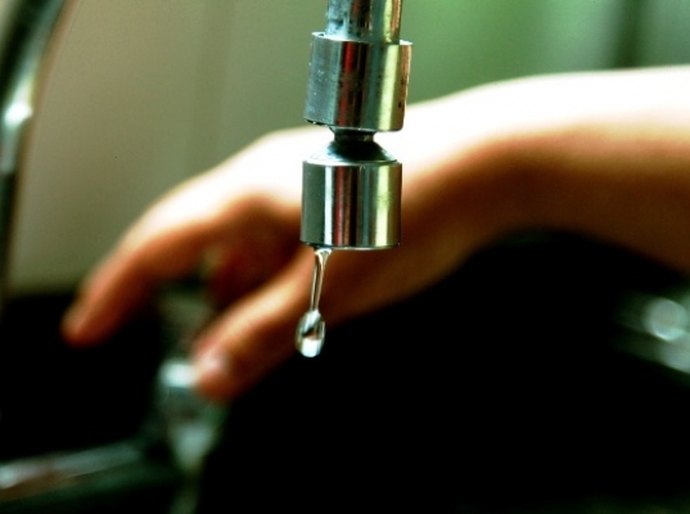 Casal restabelece abastecimento de zona rural de Palmeira dos Índios