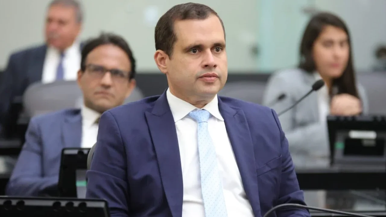 Discutido projeto de lei que prevê pontuação por estágio em concursos públicos