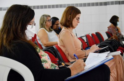 Educação esclarece dúvidas de gestores sobre avaliação no estágio probatório