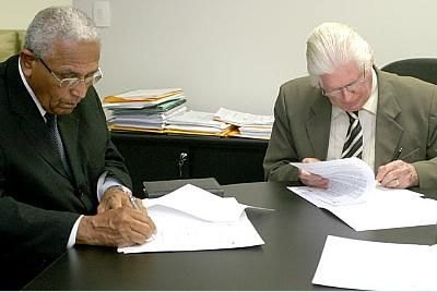 Assinatura do convênio entre a igreja e o Tribunal de Justiça de Alagoas