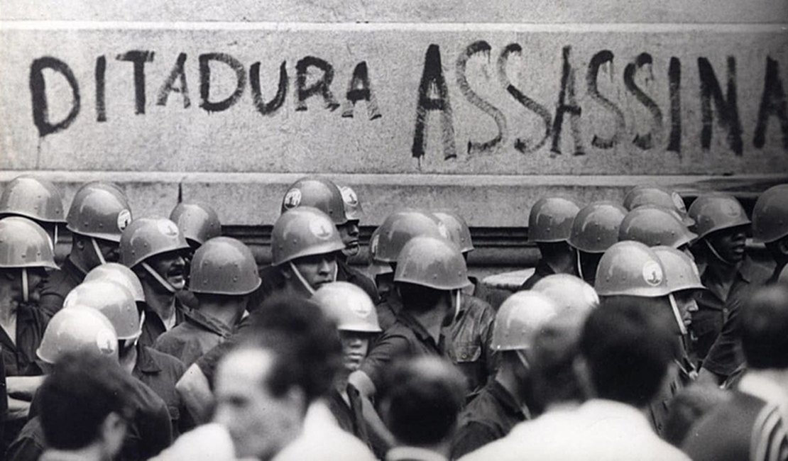 A MEMÓRIA DA DEMOCRACIA CONTRA A SAUDADE DA DITADURA