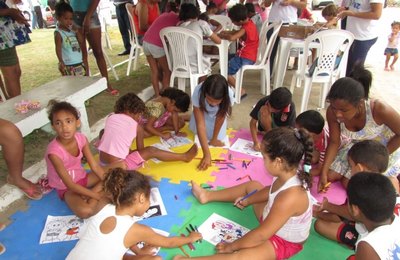 Jovens do Vergel do Lago são atendidos com ações sociais nesta quinta-feira
