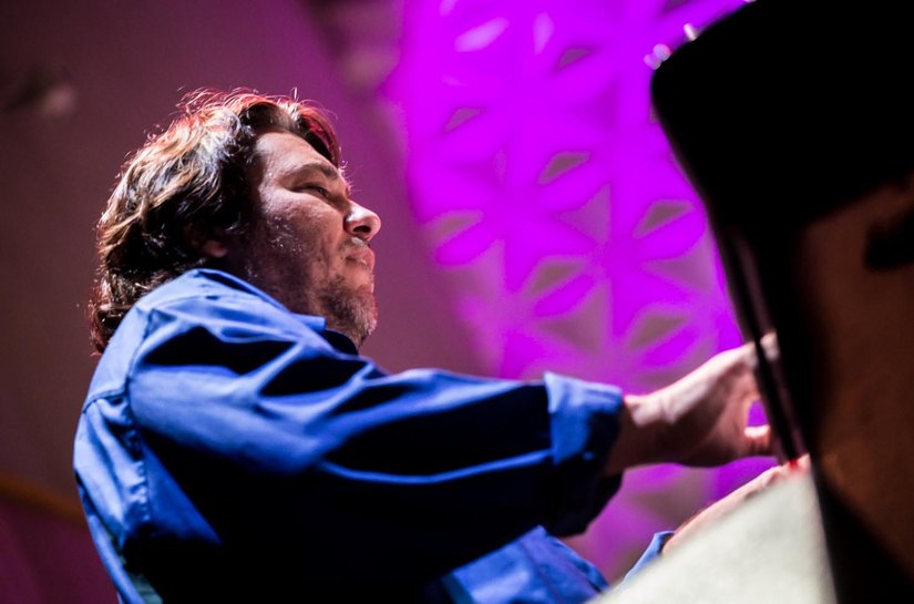 Jazz Panorama ao Vivo recebe Kiko Continentino em 24 de outubro