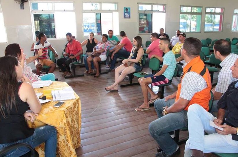 Prefeitura de União regulariza situação de comerciantes na Praça Padre Cícero