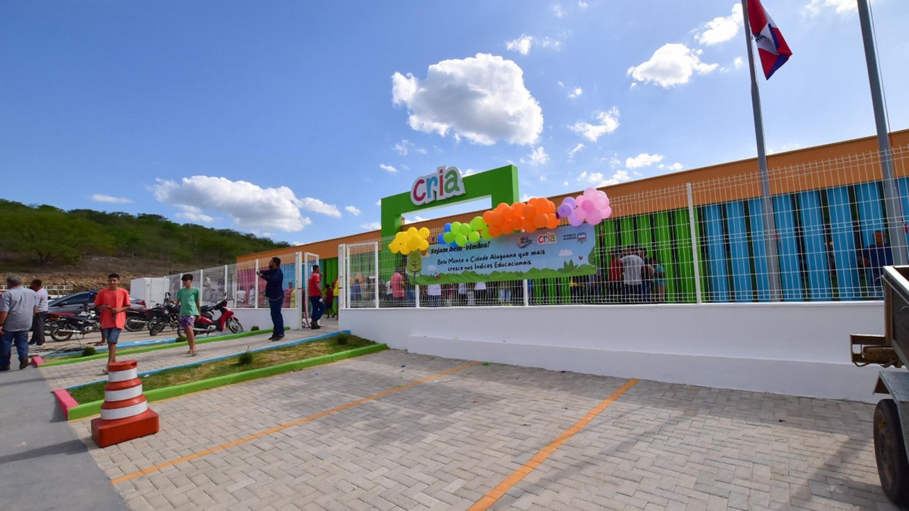 Governo de Alagoas entrega 24ª Creche Cria em Belo Monte