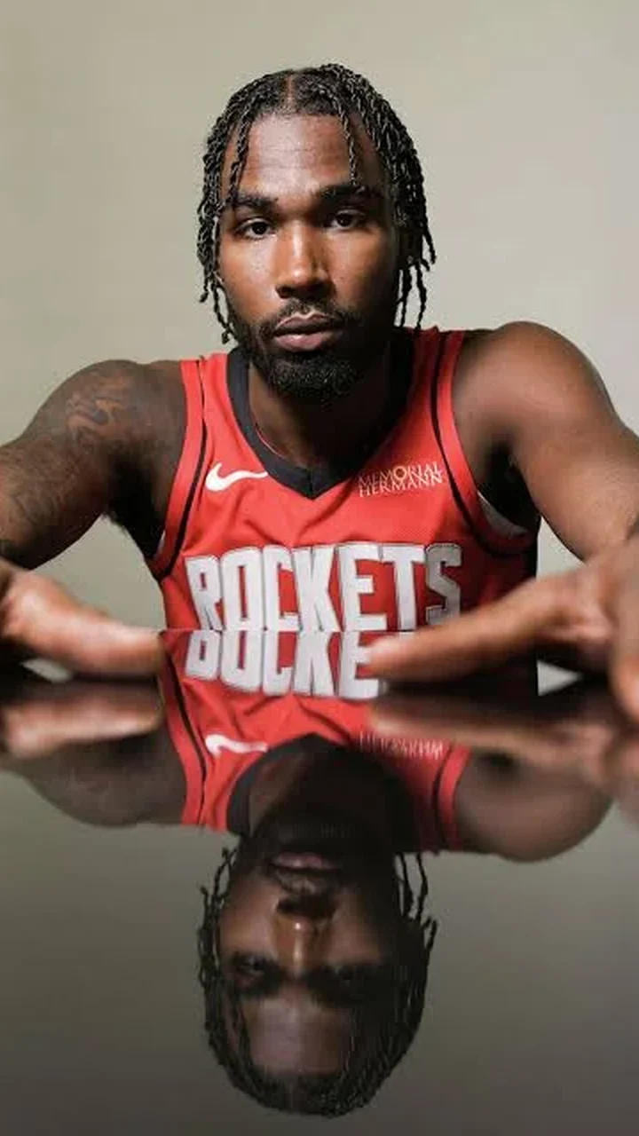 Astro da NBA solicita medida protetiva contra ex-namorada após incidente com água sanitária