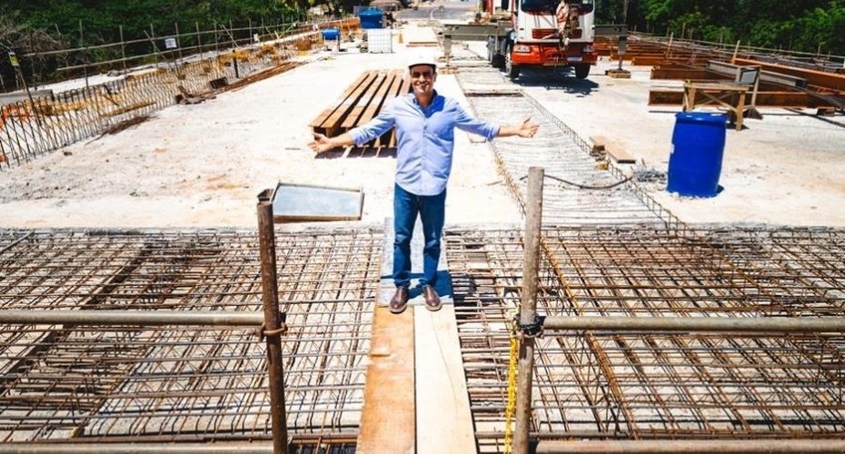 JHC vistoria obras da Linha Verde e do Mercado do Benedito Bentes