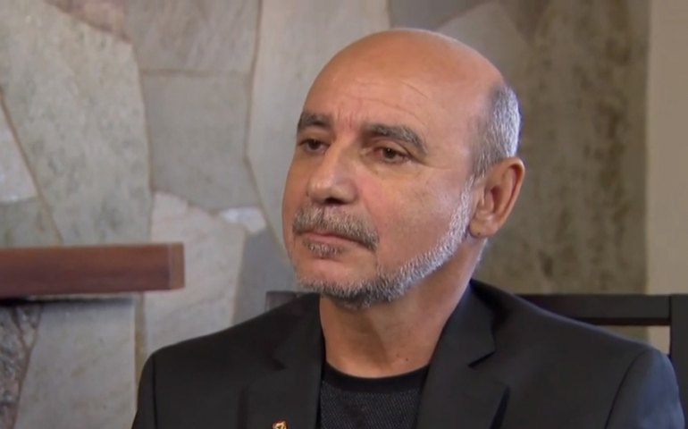 'Vaquinha' para Bolsonaro recebe Pix de R$ 10 de ex-assessor Fabrício Queiroz