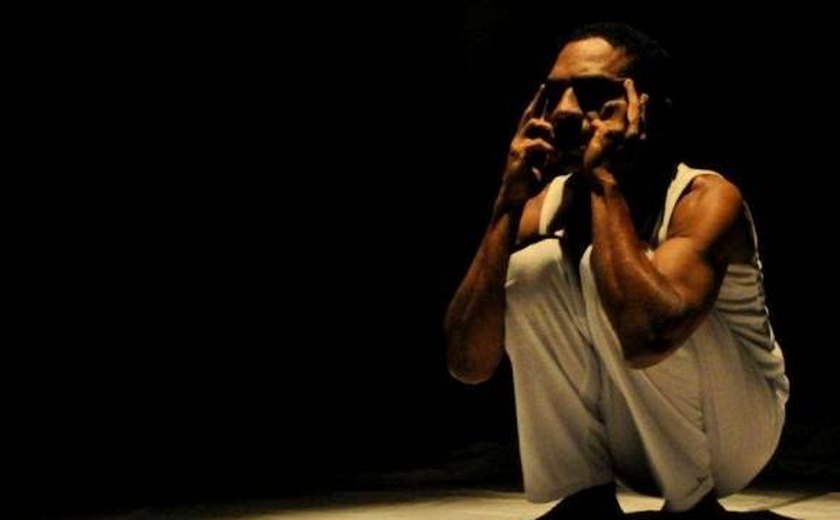 ‘Insônia’, da obra de Graciliano Ramos, volta ao palco do Teatro de Arena