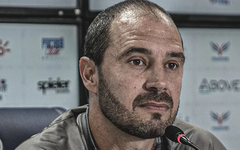 Diretoria do Guarani marca reunião com o técnico Allan Aal antes da rodada final da Série B