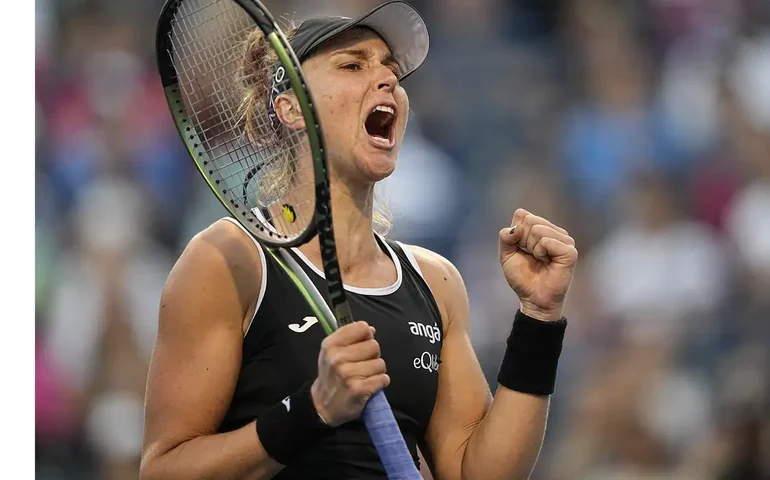 Duplas de Bia Haddad e Stefani vão às quartas em Indian Wells; parceria de Melo cai