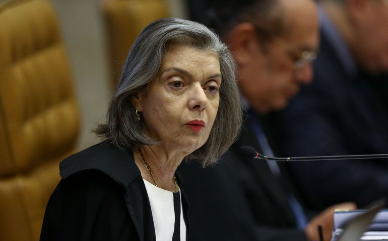 Todos os casos submetidos à esta Casa são importantes, os efeitos que são diferentes para a sociedade, diz Carmen Lúcia