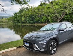 Hyundai KONA Híbrido está mais seguro, amplo e conectado na linha 2026 - Sérgio Dias (10).jpeg 