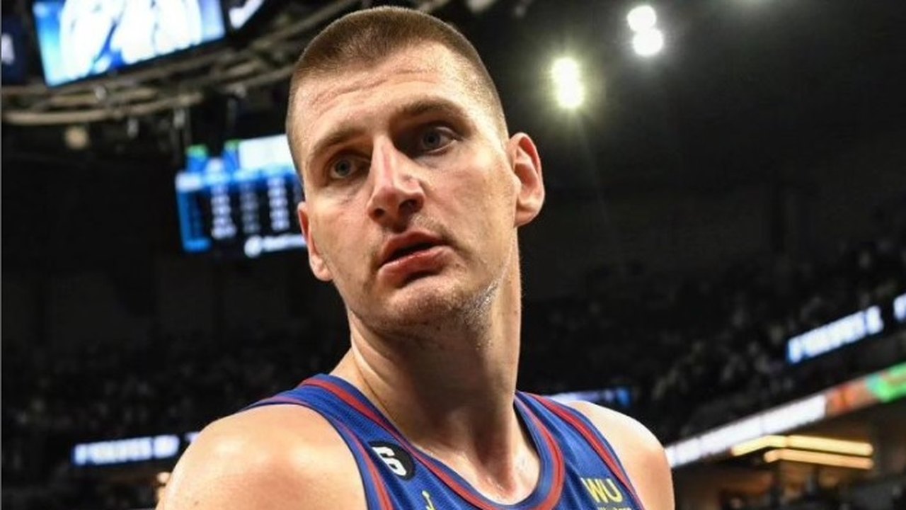 Jokic comanda, Nuggets vencem Lakers de novo e ficam perto de avançar nos playoffs da NBA