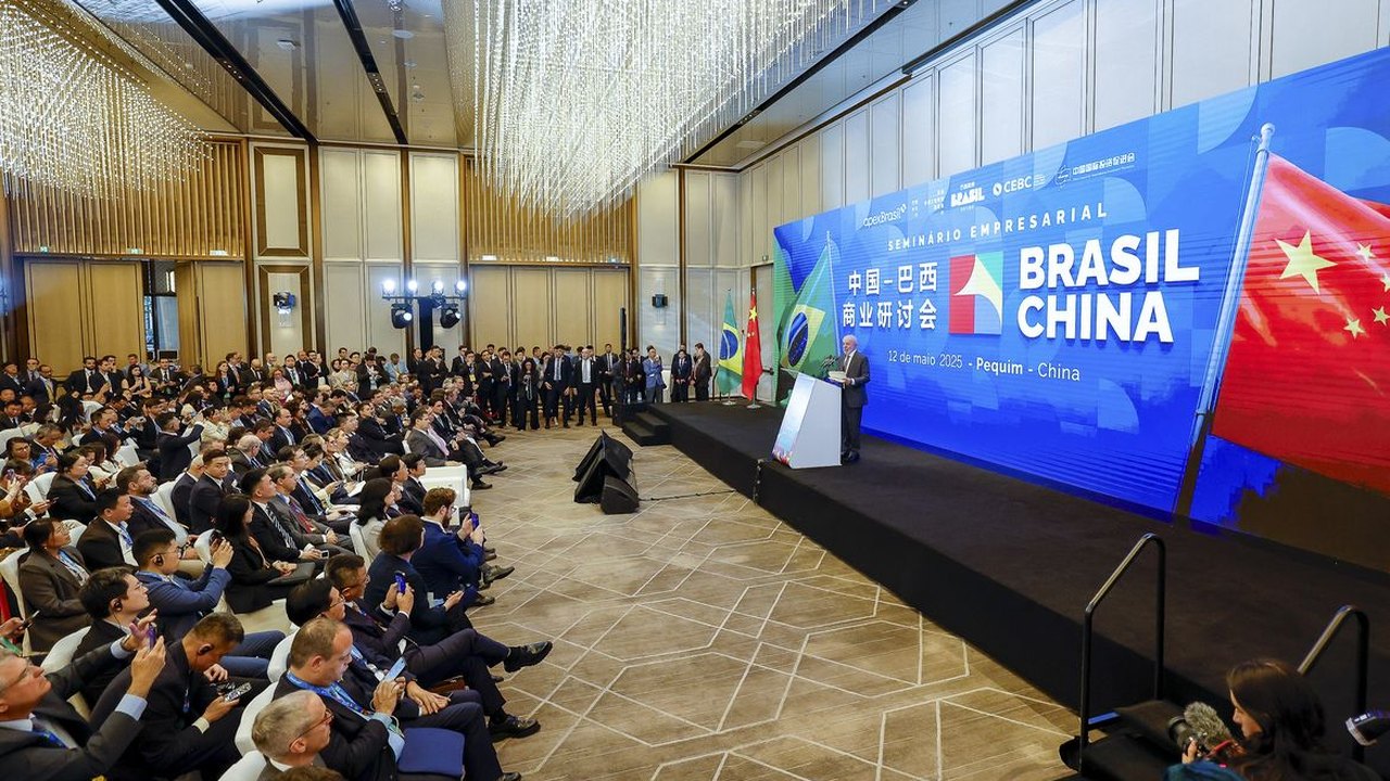 Cúpula aproxima América Latina da China em meio à disputa com EUA