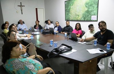 Arapiraca apresenta projeto para implantação da coleta seletiva 