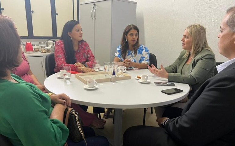 Comissão da OAB e Secretaria de Estado debatem políticas para pessoas com deficiência em Alagoas