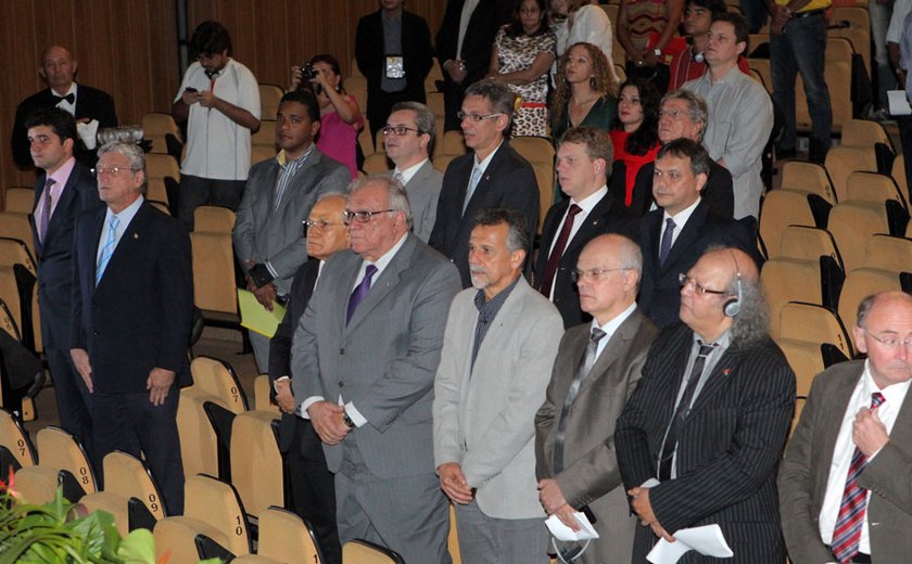 Presidente prestigia 36º Congresso Nacional de Jornalistas