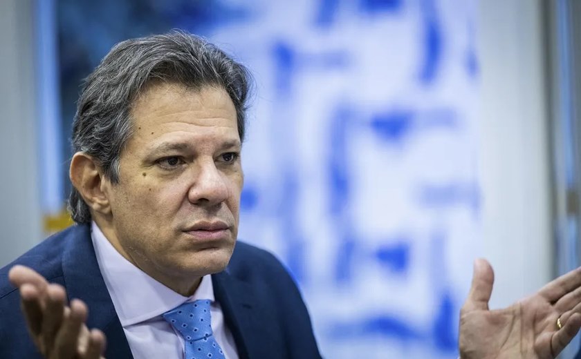 Haddad diz que arcabouço vai exigir, mais do que permitir, a queda da taxa de juros