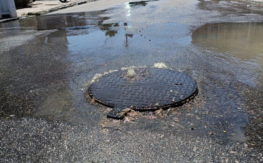 Operação Línguas Sujas flagra despejo irregular de esgoto em rede de drenagem pluvial em Maceió