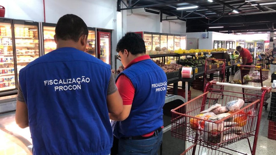 Procon Alagoas orienta consumidores sobre o que fazer ao encontrar produtos vencidos