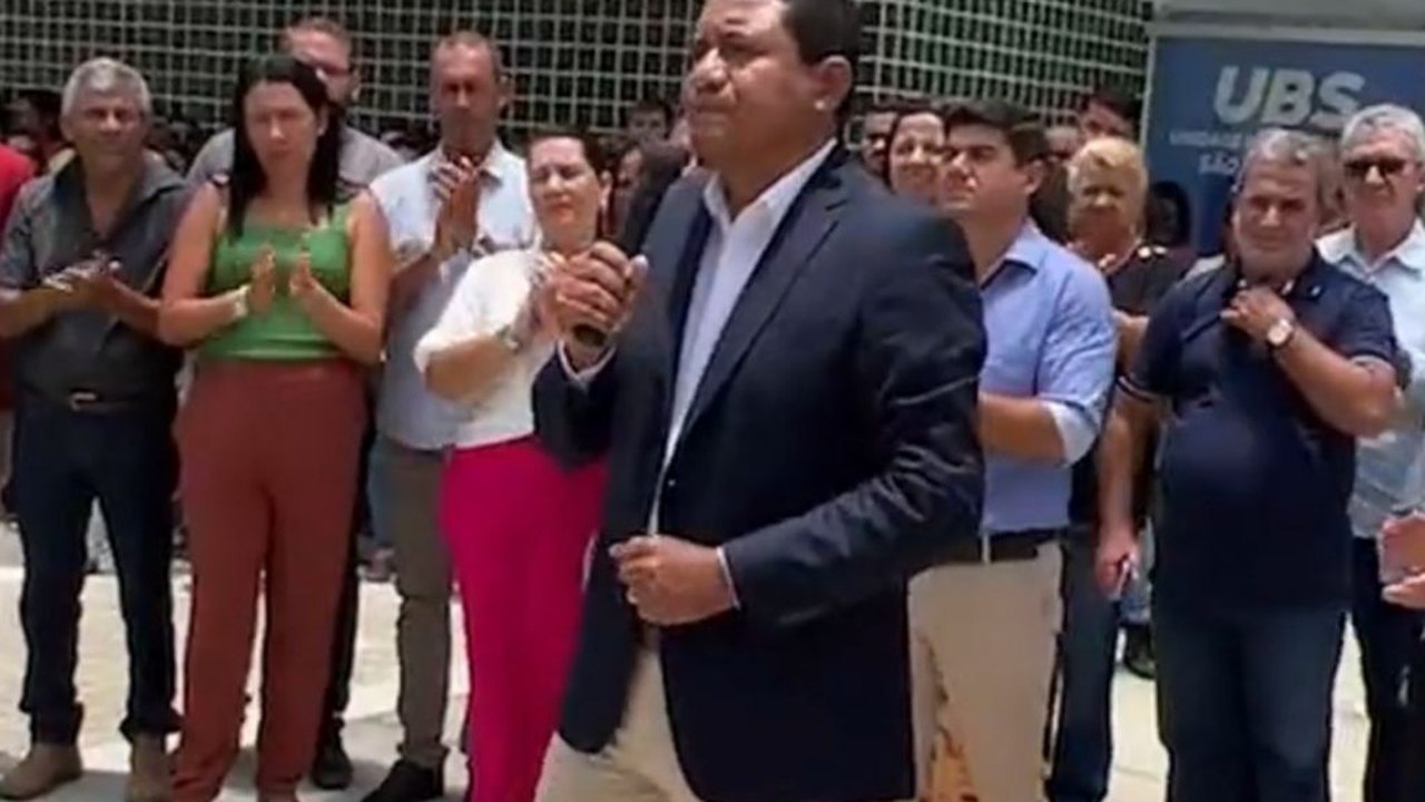 Prefeito-imperador de Palmeira dos Índios chama palmeirenses de vendidos e falsos