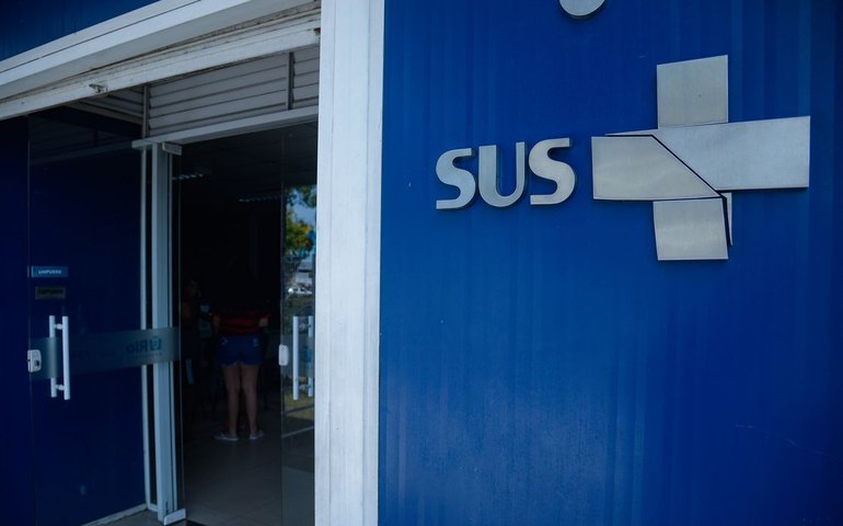 Saúde anuncia 3 mil bolsas de residência e 500 vagas para especialista