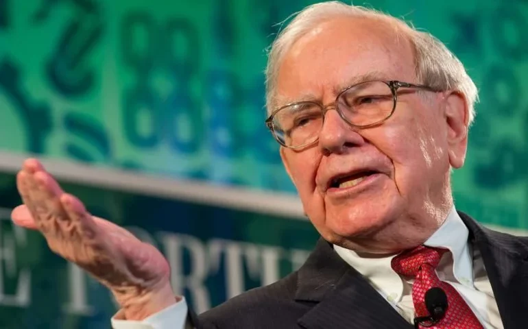 Buffett revela que investimento de US$ 35 bi na Apple se transforma em US$ 185 bi em uma década