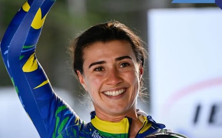 Nicole Silveira celebra pódio na Copa do Mundo de Skeleton: 'No caminho certo'