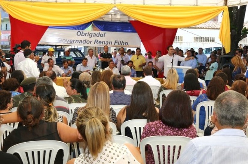 Palmeira: Governador participa de inauguração de pavimentação asfáltica