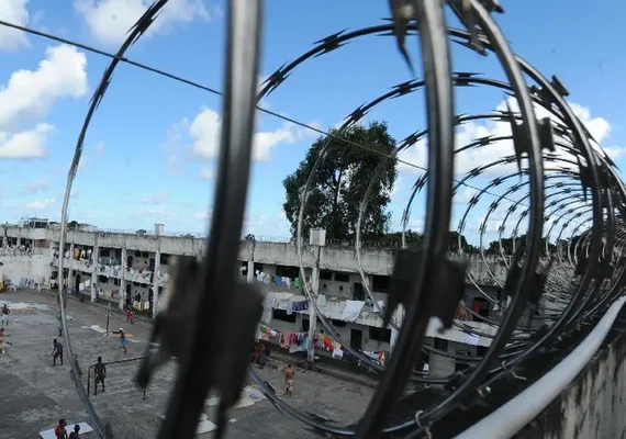 Na França, prisioneiro foge da cadeia escondido em bolsa de roupas sujas de outro detento