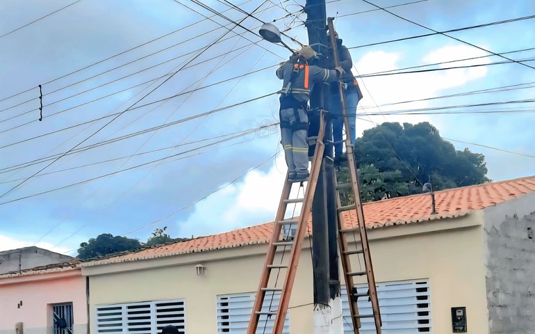 Município de Pão de Açúcar moderniza iluminação pública com lâmpadas de LED