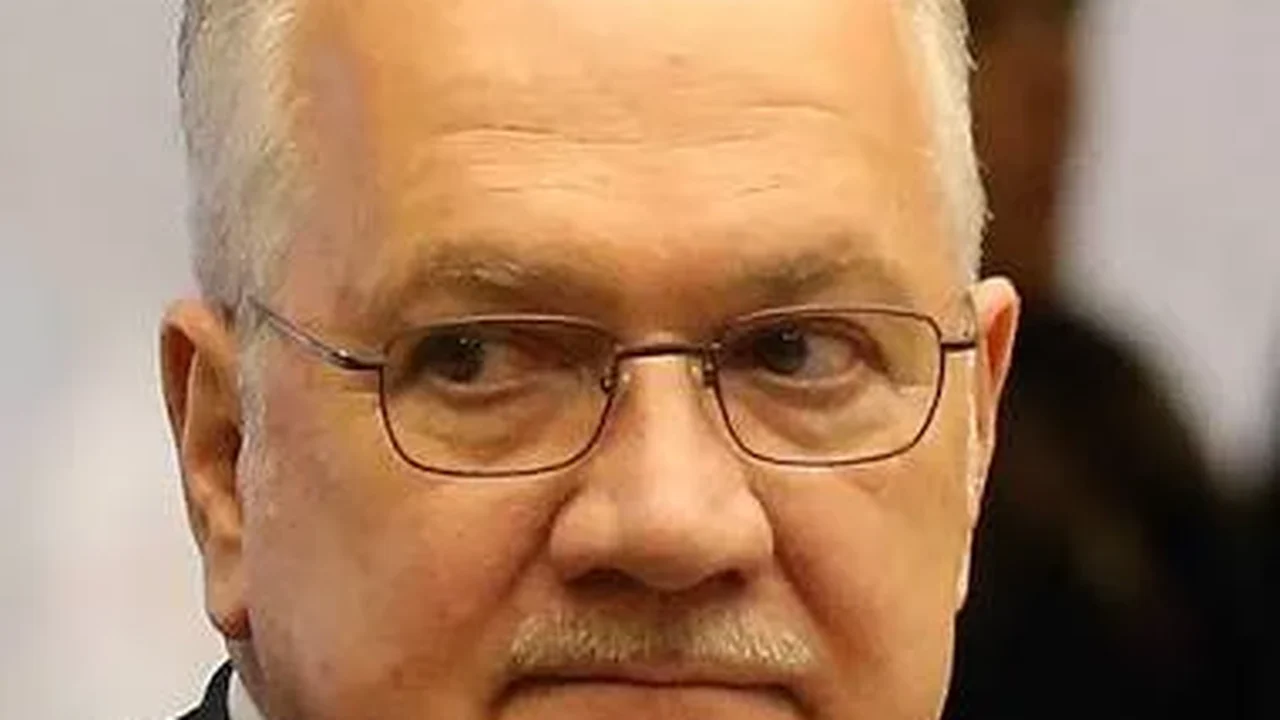 Polícia Federal apresenta a Fachin dados que citam seis ministros do STF em apuração sobre o Banco Master