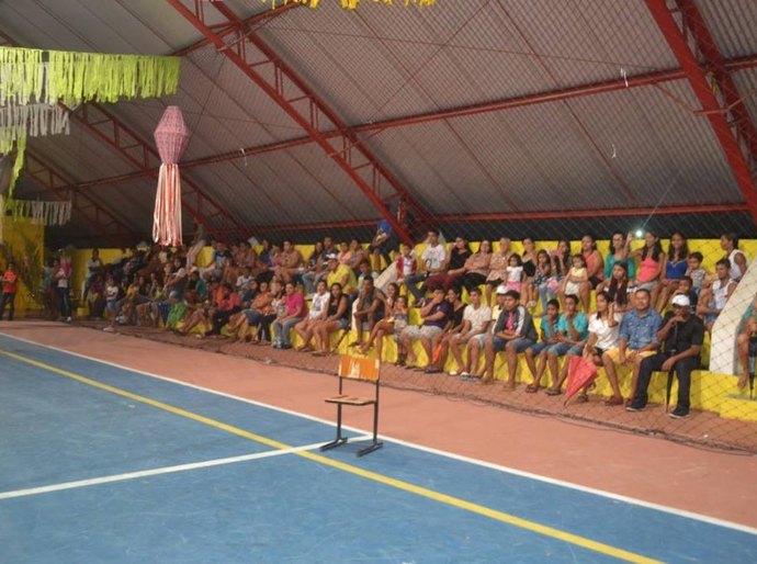 Prefeitura e Assistência Social realizam concurso de quadrilhas em Cajueiro