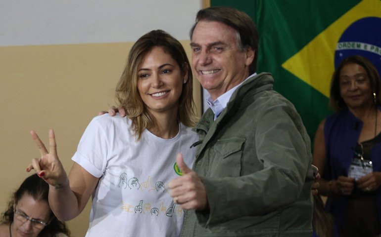 Michelle Bolsonaro diz que testou negativo para covid-19