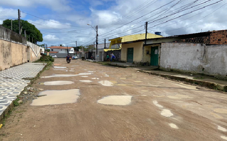 Através de ofício, vereador Aldo Loureiro pede pavimentação de rua no Antares