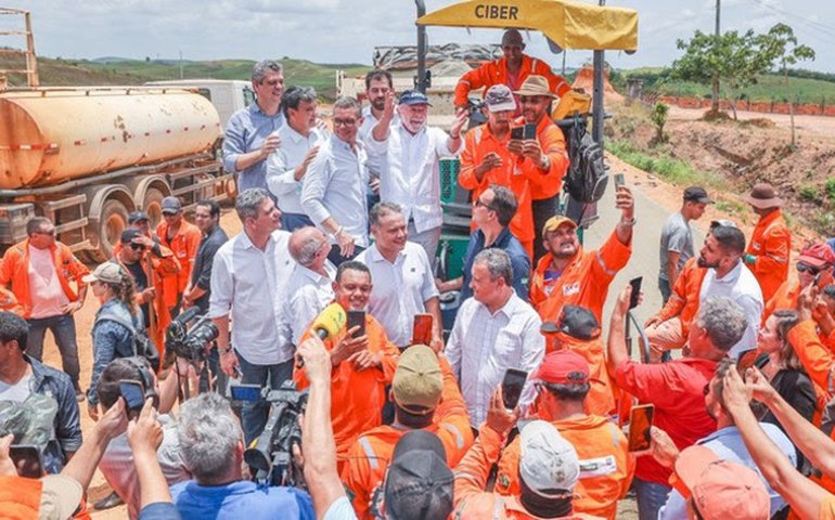 Duplicação da BR-101 em Sergipe marca retomada de 14 mil obras em todo o país