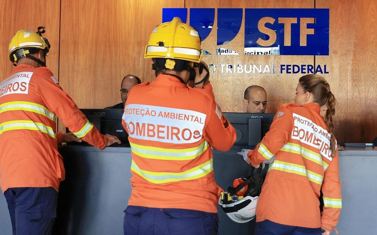 Bombeiros vistoriam sede do STF um dia após princípio de incêndio