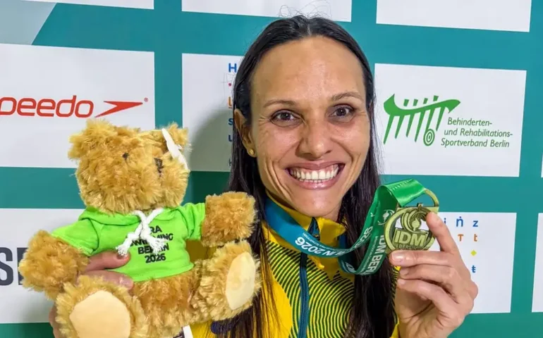 Carol Santiago é ouro, o 37º pódio do país no Internacional de Berlim