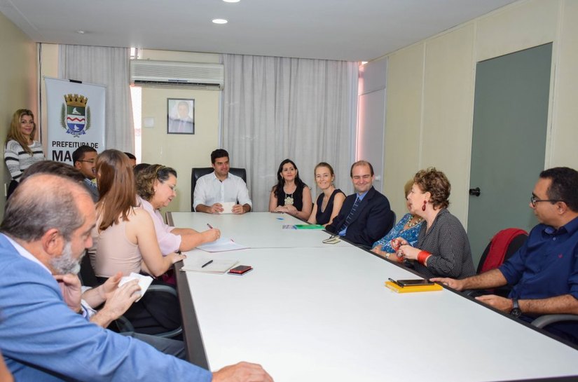 Prefeito Rui Palmeira se reúne com representantes do Unicef