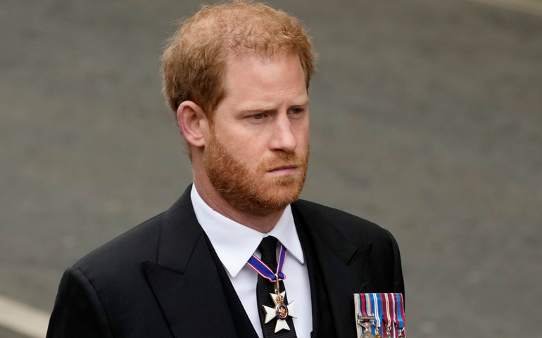 Acusações de Harry cansam britânicos às vésperas de coroação