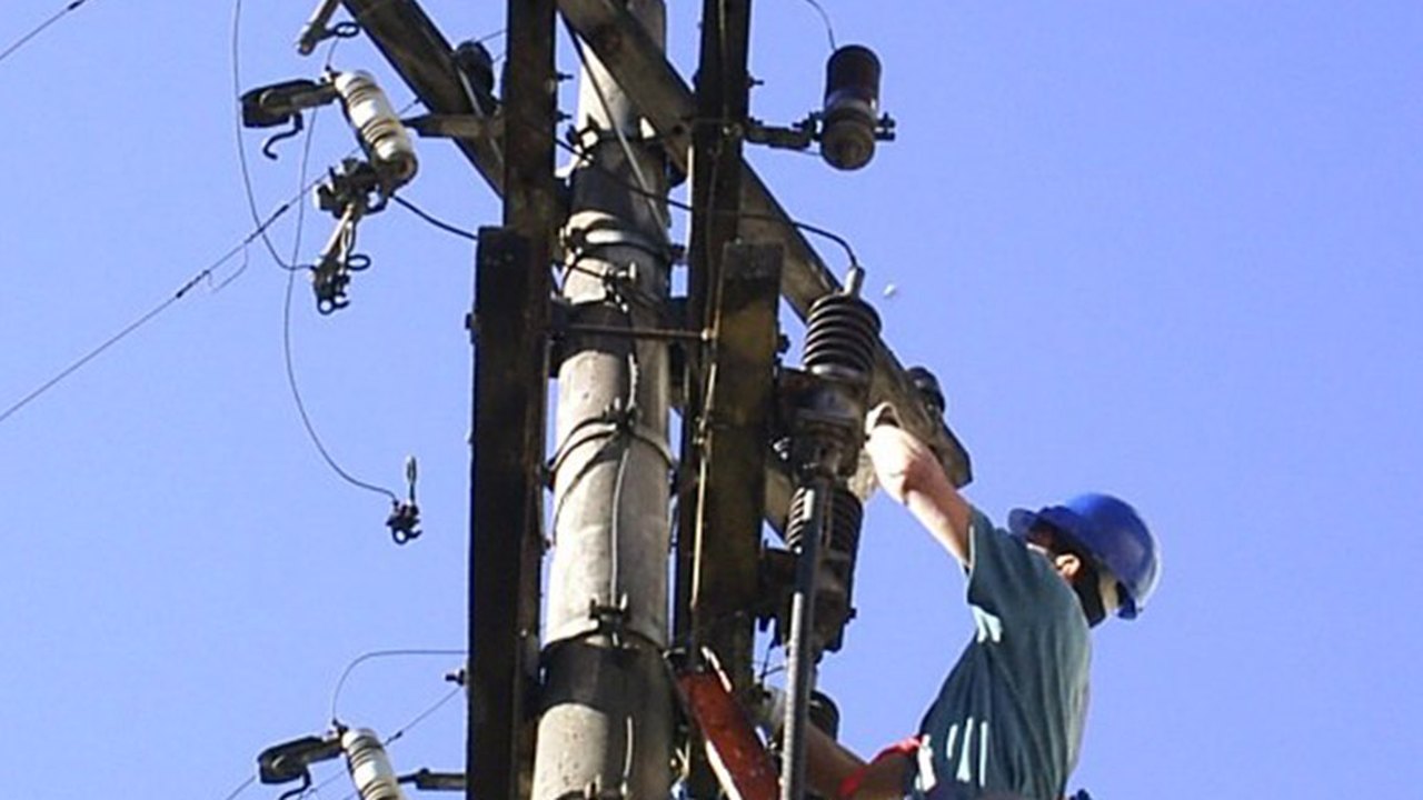 Falta de energia e problemas em poços prejudicam abastecimento no interior do Estado