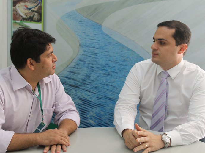 Secretário garante projeto de irrigação aos produtores da CPLA da região do Canal do Sertão