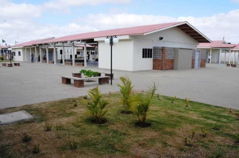 Arapiraca: Renan Filho entrega Colégio Militar, dono de bons índices no Ideb