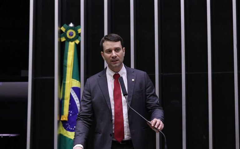 Deputado Daniel Barbosa enaltece personalidades alagoanas em artigo sobre o Dia Internacional da Mulher