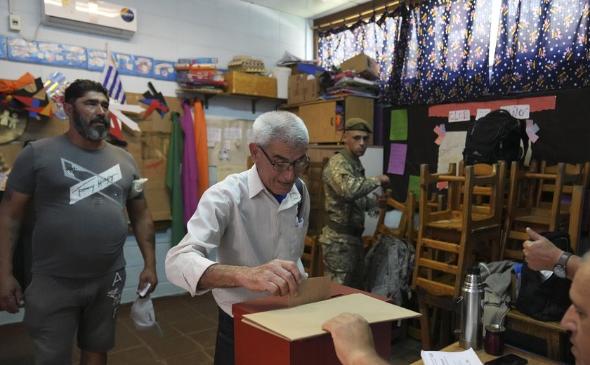 Com disputa voto a voto, Uruguai vai às urnas neste domingo