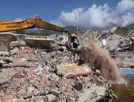 Sobe para 2.595 número de mortos em terremotos na Venezuela