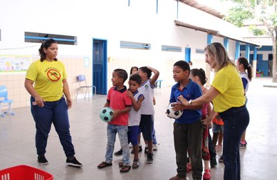 Projeto incentiva estudantes da rede pública a combater mosquito Aedes aegypti