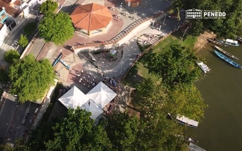 Primeiro bairro de Penedo comemora sua cultura no Festival das Águas
